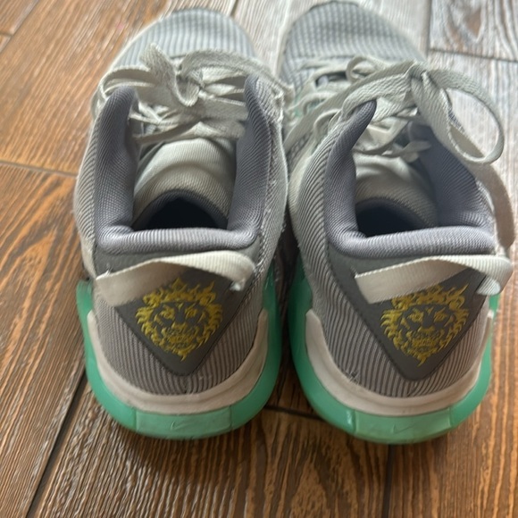 Nike LeBron Witness VII HO 22 Performance Basketball Shoe Men’s Size 8 - Picture 3 of 7